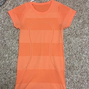 Lululemon Swiftly Tech short sleeve